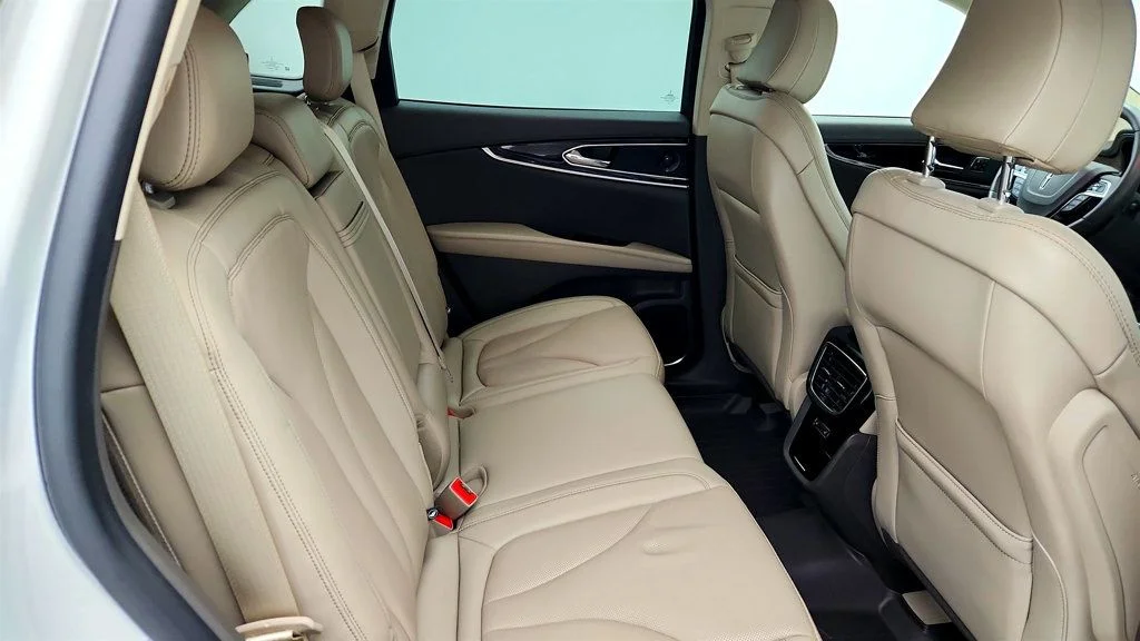 Used 2023 Pristine White Metallic Tri-Coat Lincoln Reserve AWD w/ 2.7L Twin-Turbo V6 & Co-Pilot360 Plus image 23