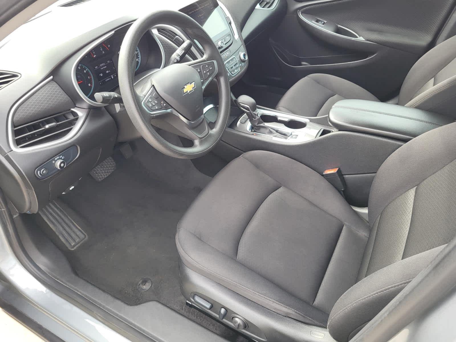 Used 2024 Sterling Gray Metallic Chevrolet LT image 14