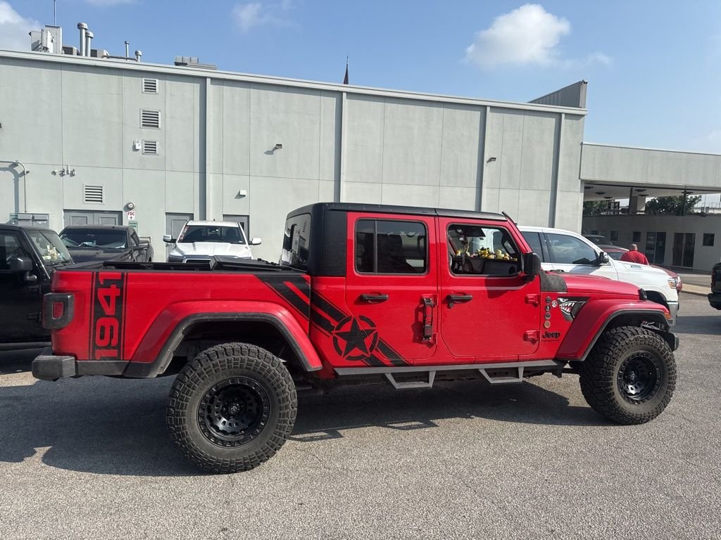 Used 2024 Red Jeep Sport image 12