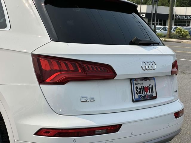 Used 2020 White Audi 45 Premium image 11