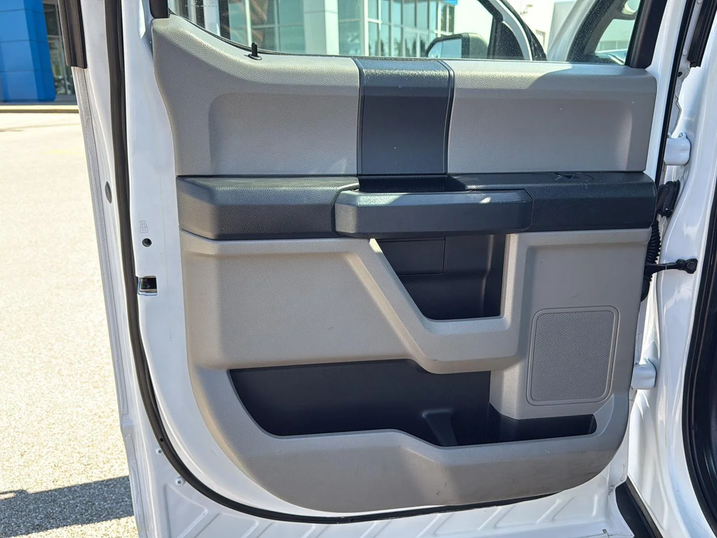 Used 2020 Oxford White Ford XL image 20