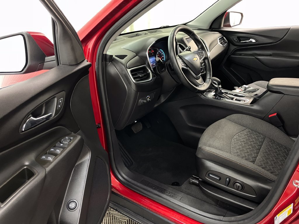 2023 Chevrolet Equinox LT - Photo 22