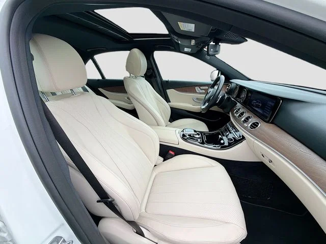 Used 2017  Mercedes-Benz E 300 image 28