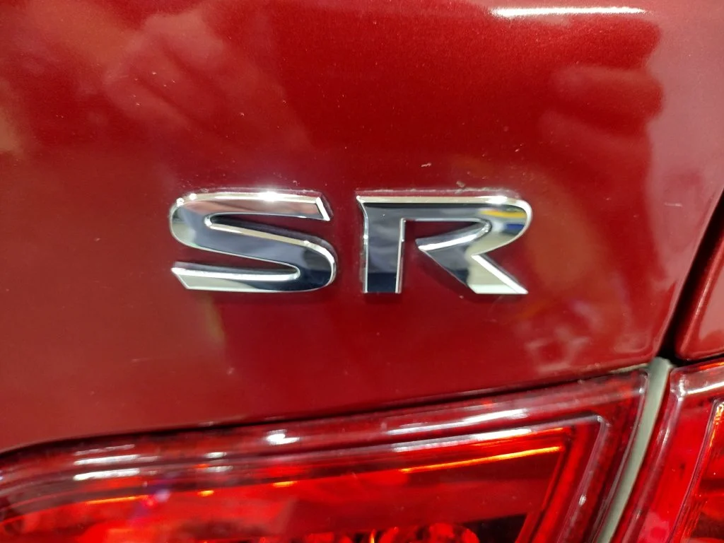 Used 2014 Red Nissan SR image 15