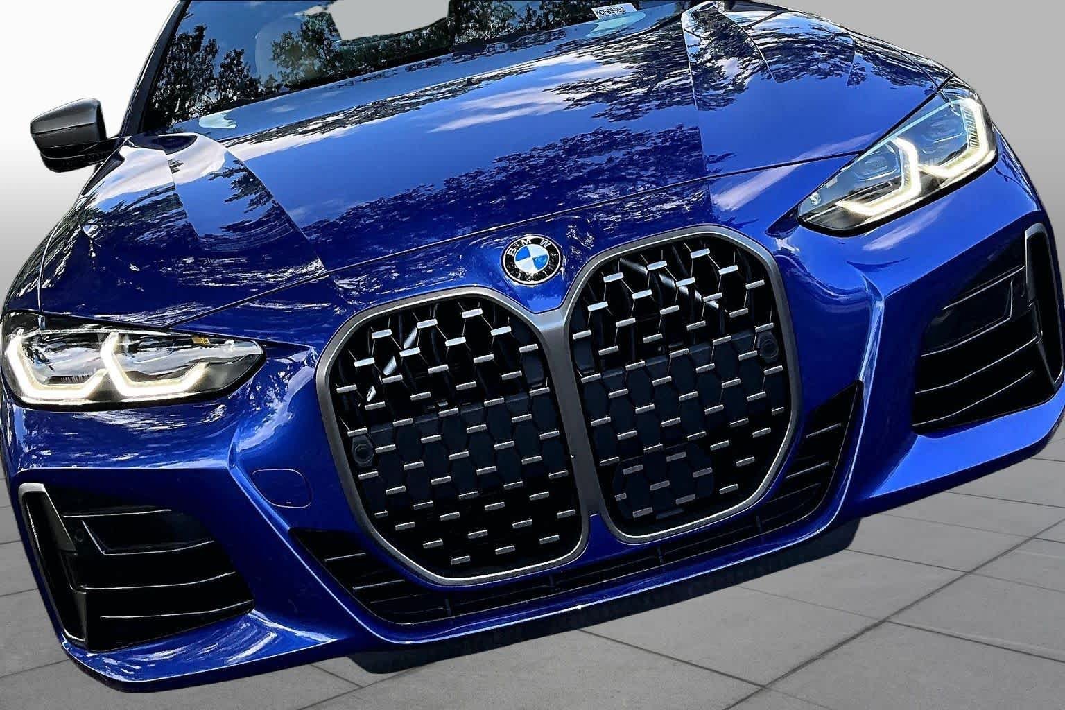 Used 2021 Portimao Blue Metallic BMW M440i xDrive image 30