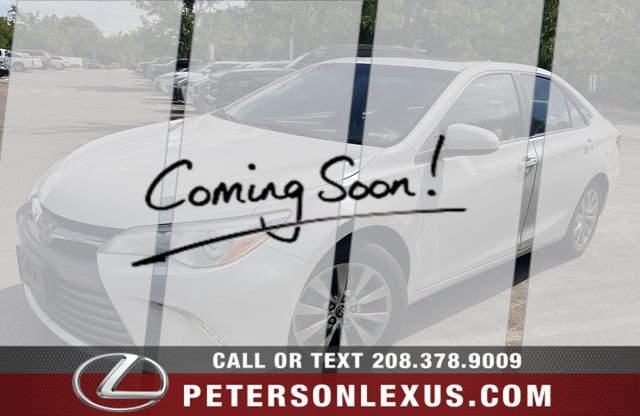 Used 2017 White Toyota XLE image 1