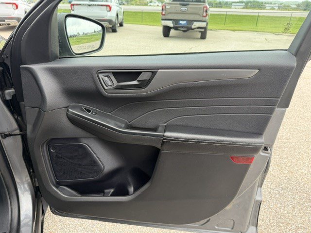 Used 2024 Gray Metallic Ford Active image 32