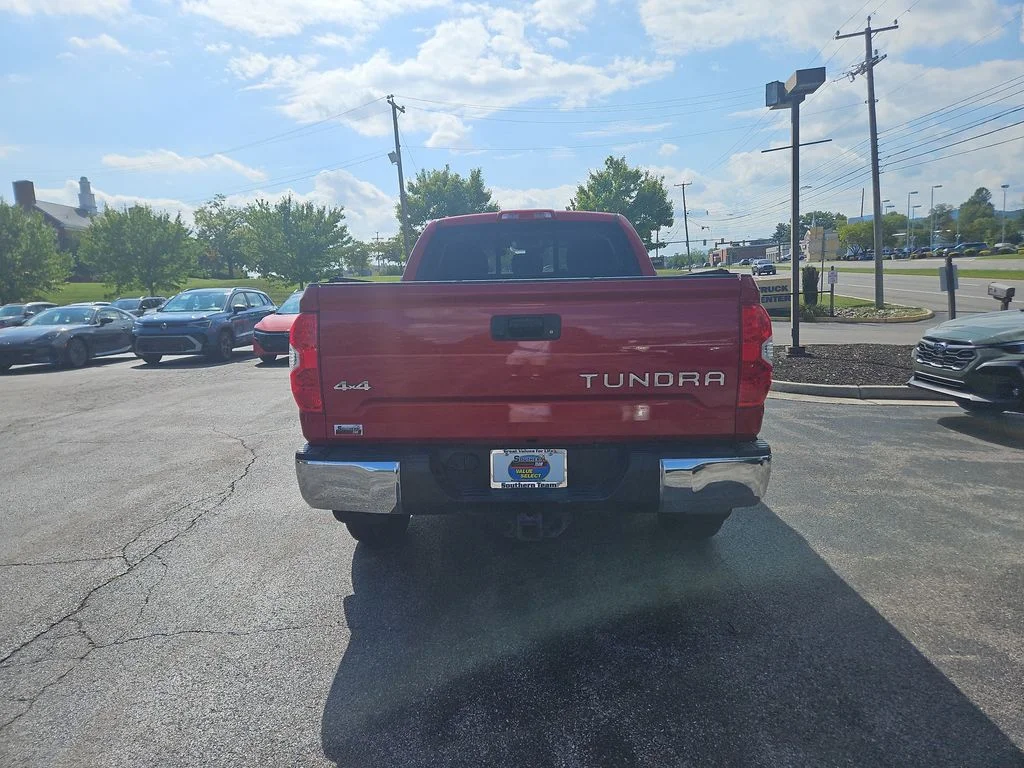 Used 2018 Red Toyota SR5 image 4
