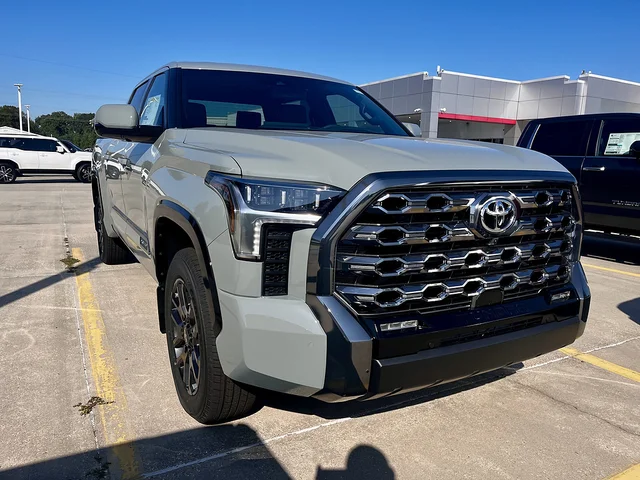 2026 Toyota Tundra 4WD Platinum CrewMax 5.5' Bed