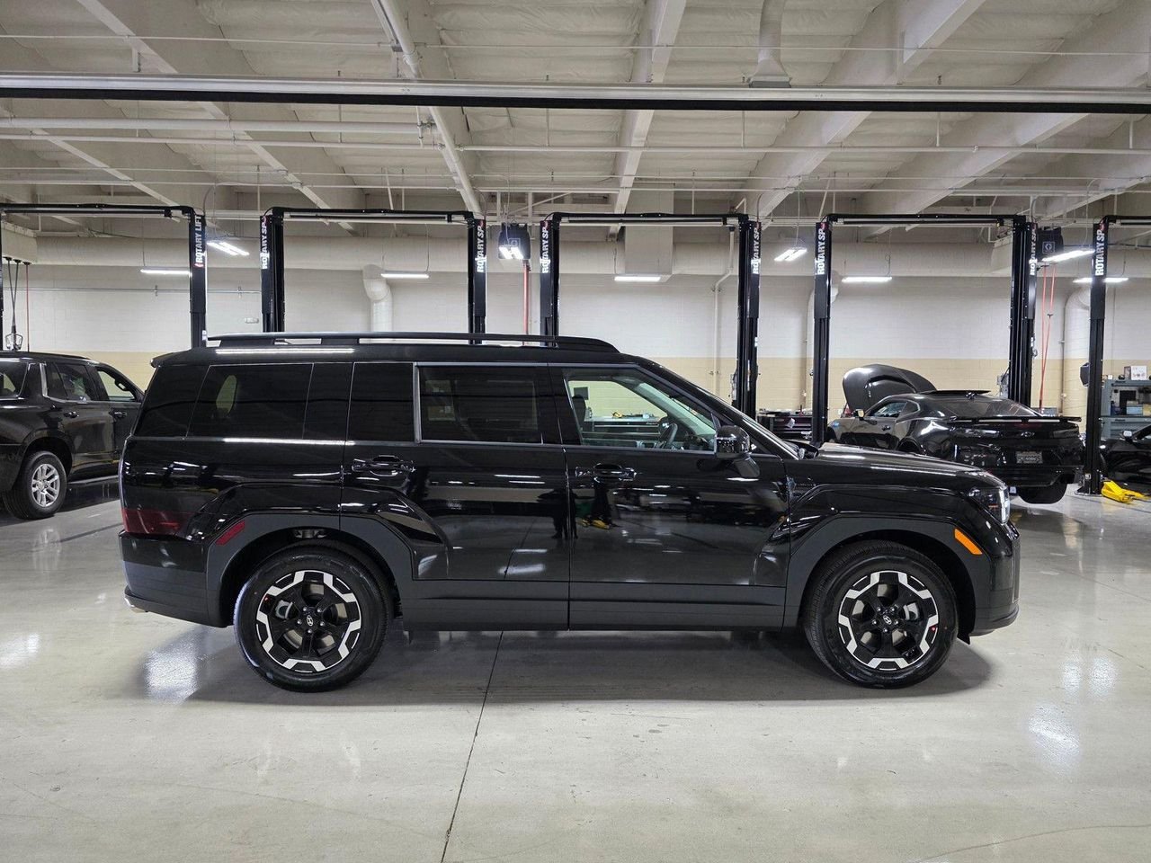 New 2026 Phantom Black Hyundai SEL FWD image 8
