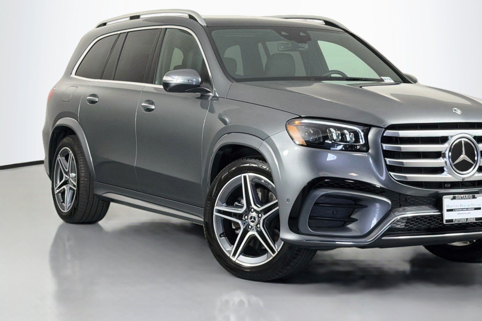 Certified Used 2025 Selenite Grey Metallic Mercedes-Benz 450 image 15