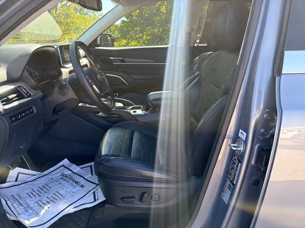 Used 2021 Silver Kia SX image 14