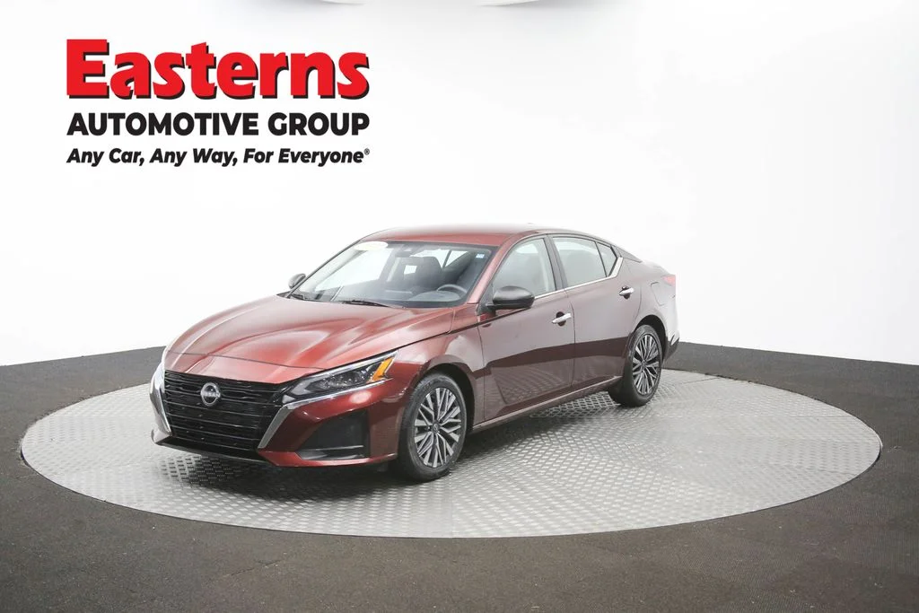 Used 2025 Red Nissan 2.5 SV image 51