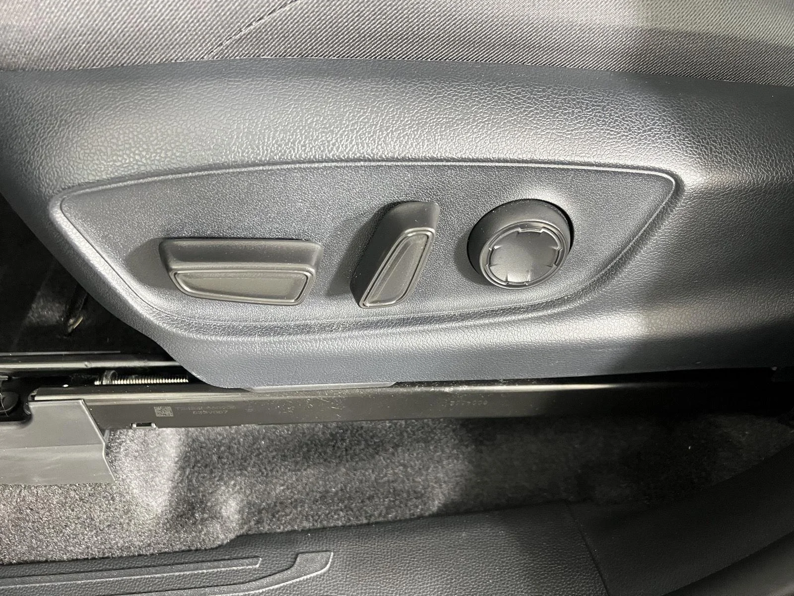 Used 2024 Gy Toyota SR5 image 16