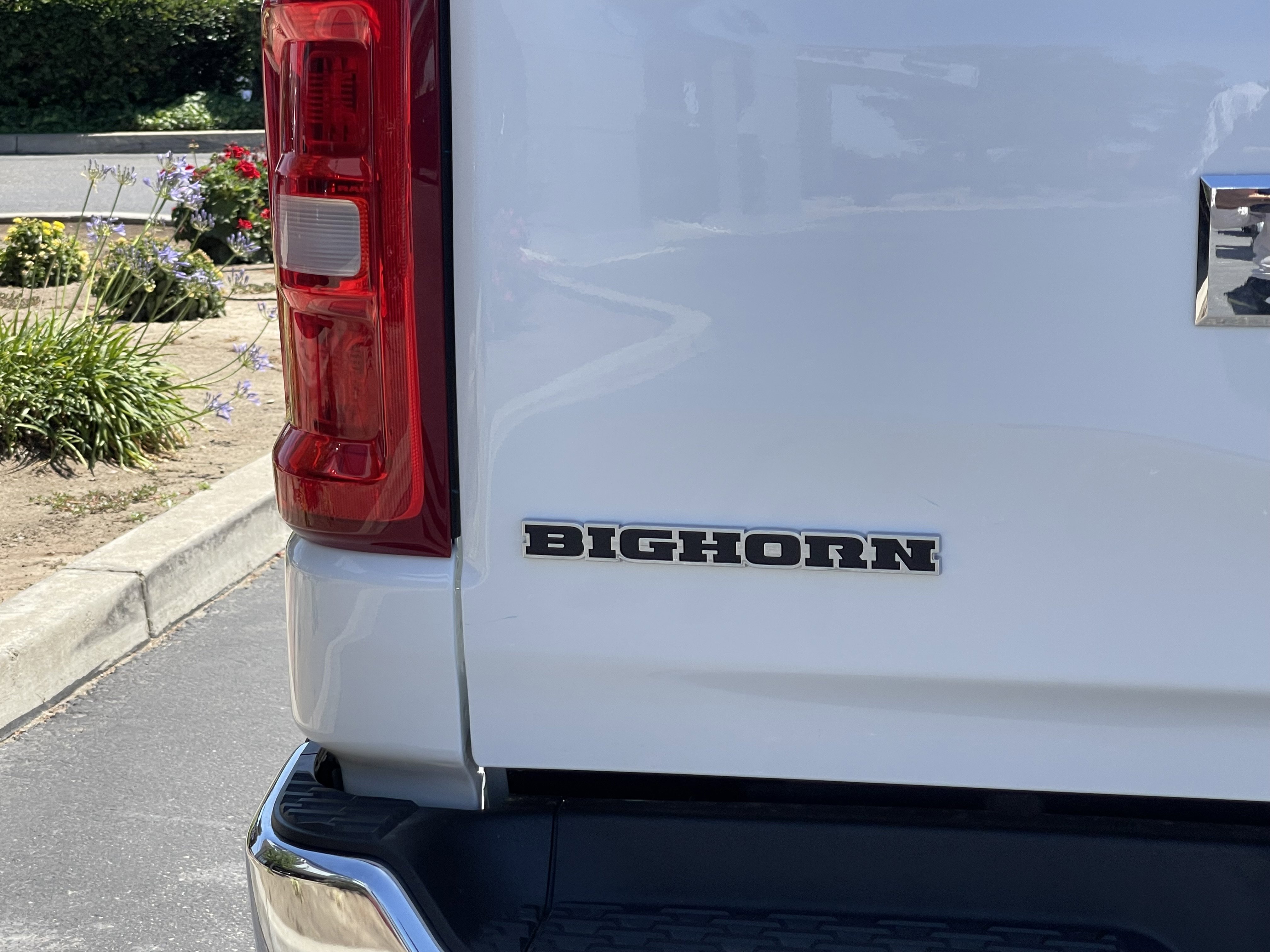 New 2026 Bright White Clear-Coat Exterior Paint RAM Big Horn image 7