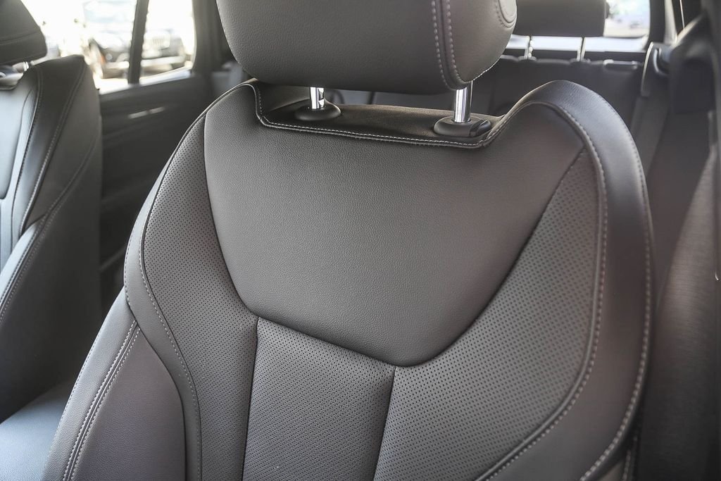 Certified Used 2023 Alpine White BMW M40i image 21