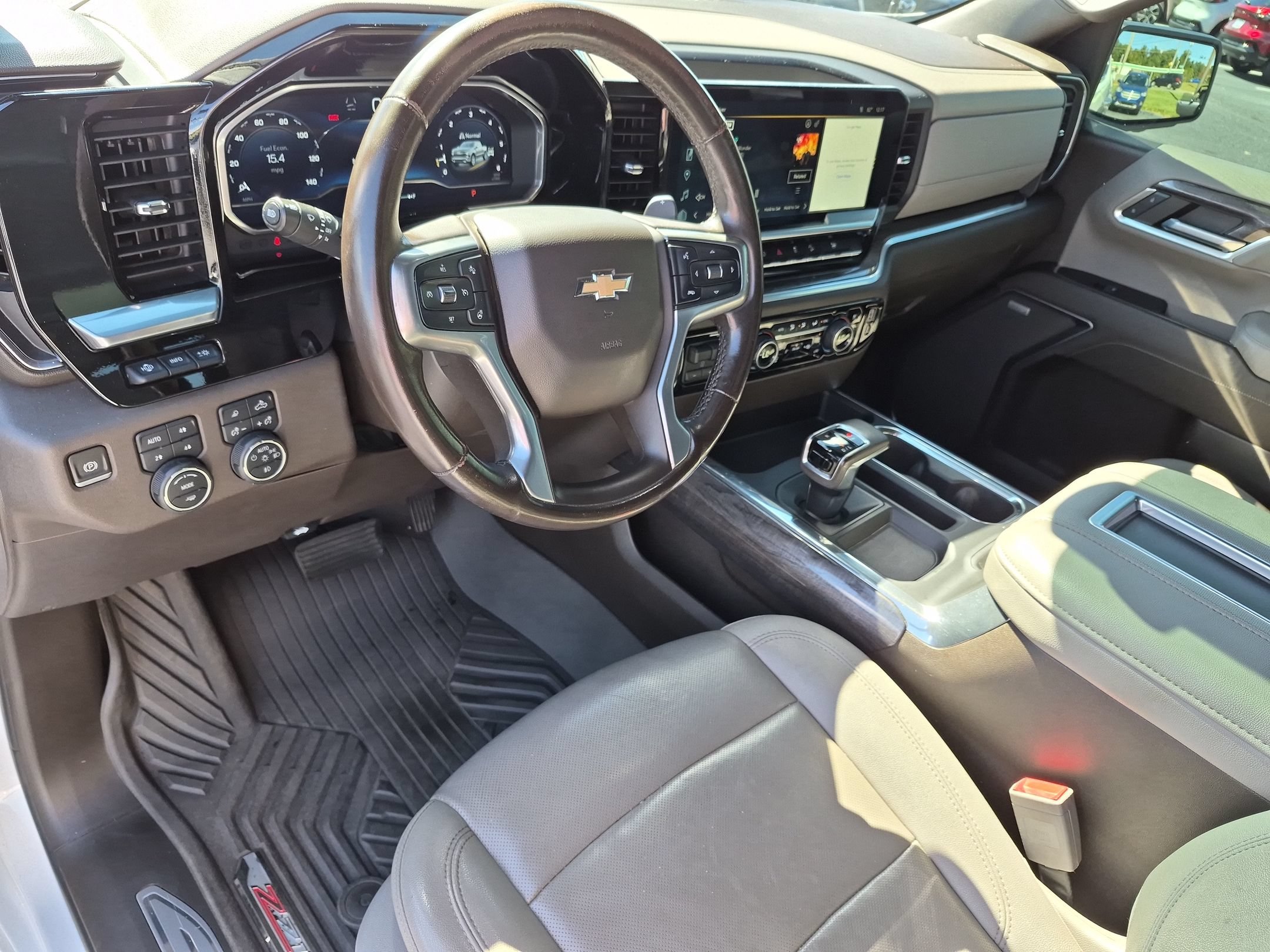 Used 2022 Iridescent Pearl Tricoat Chevrolet LTZ image 16
