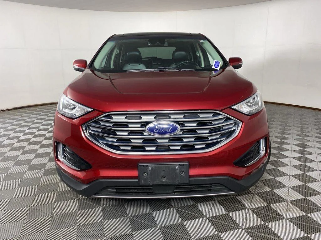 Used 2019 Ruby Red Metallic Ford SEL image 3