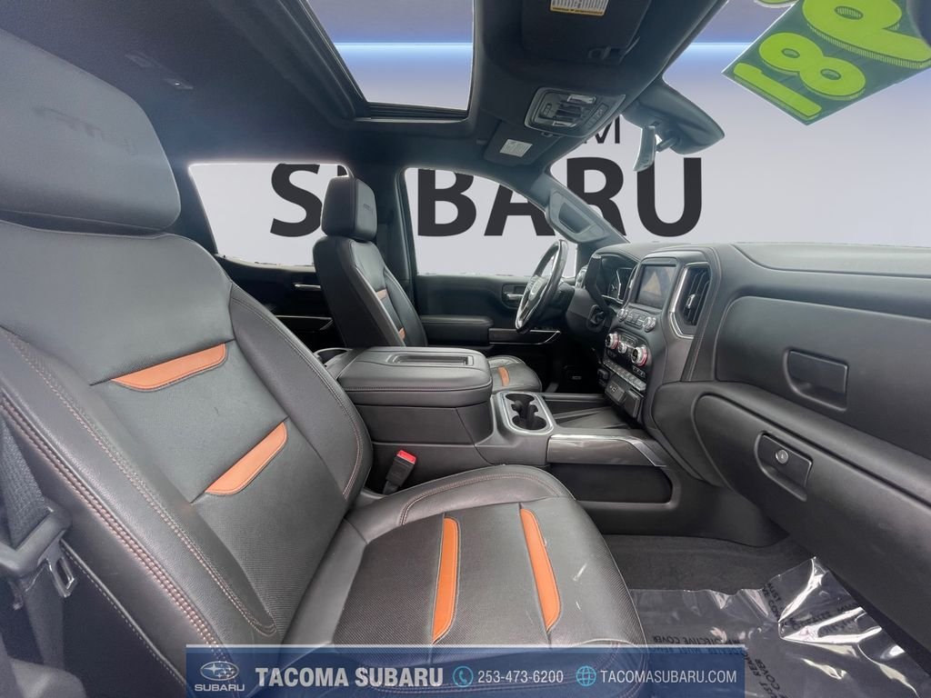 Used 2020 White GMC AT4 image 17