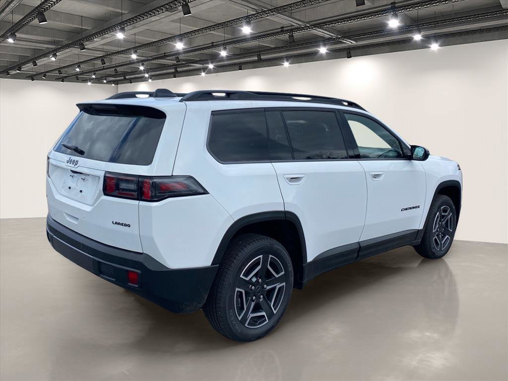 New 2026 Bright White Clearcoat Jeep Laredo image 4