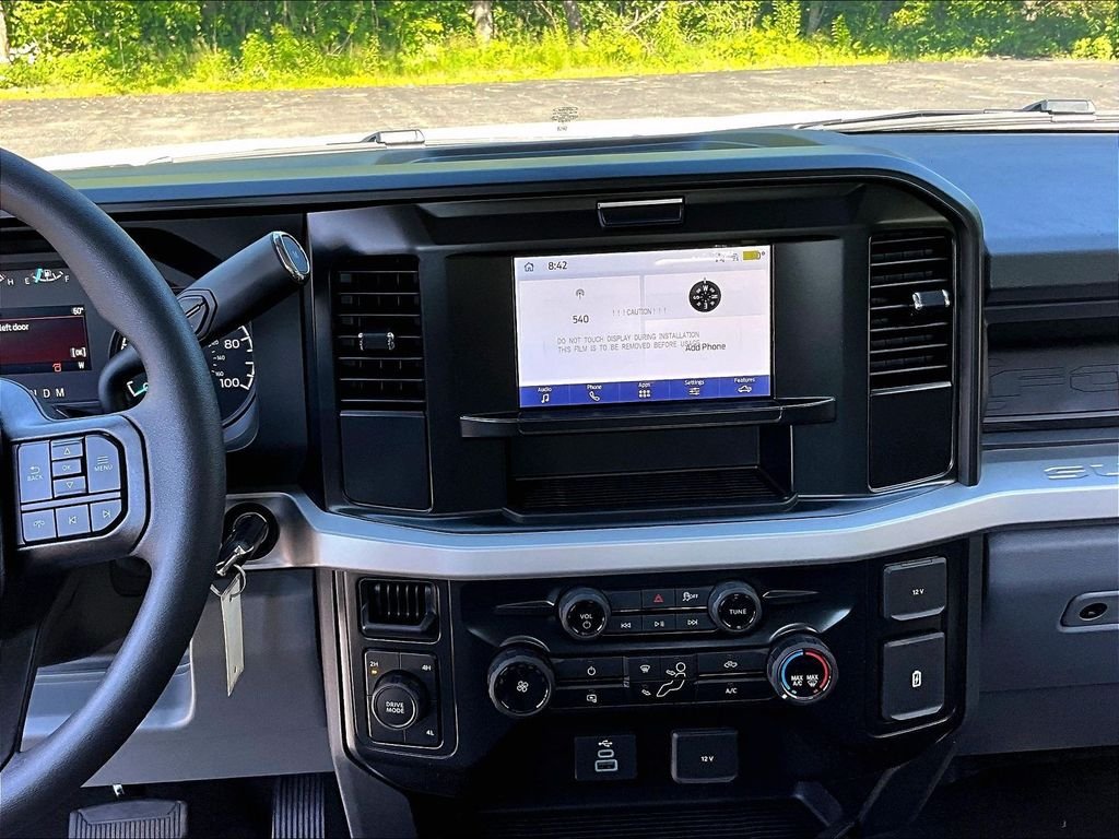 2026 Ford F-250SD — photo 8