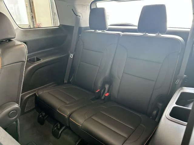 Used 2023 Silver GMC AT4 image 28