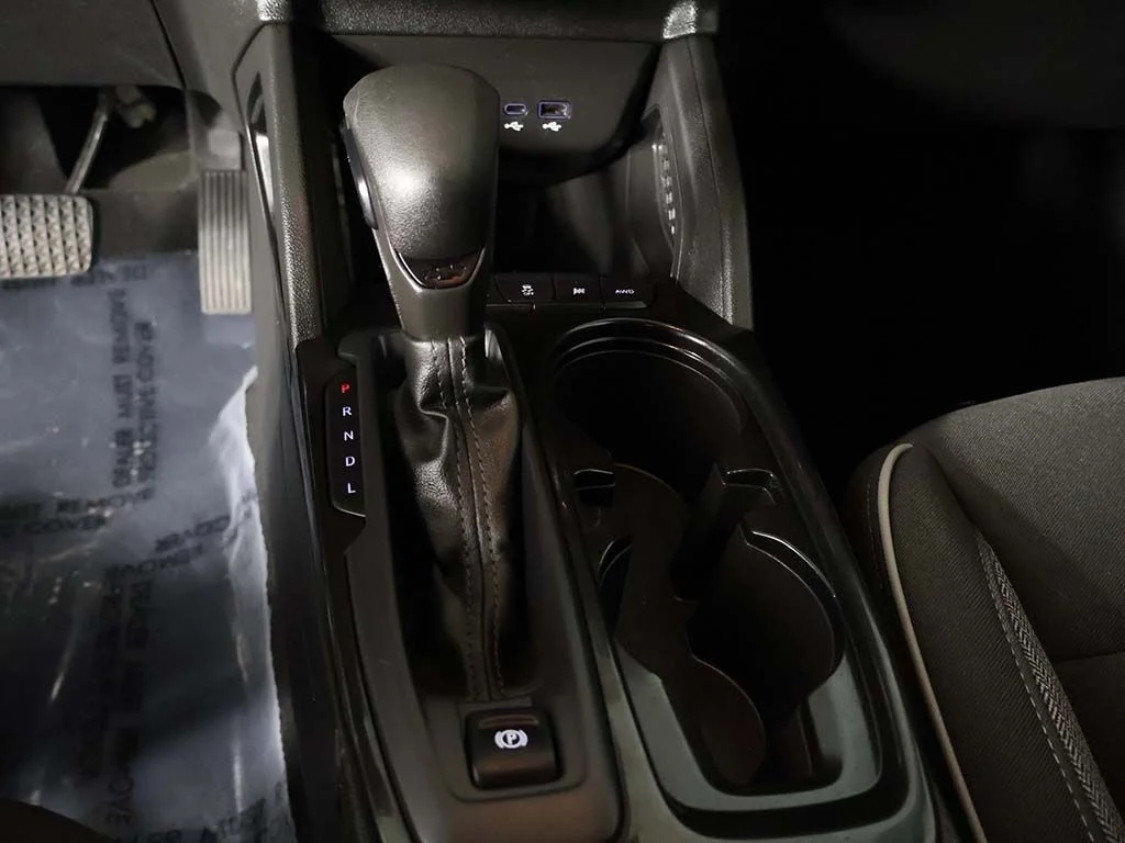 Used 2025 White Chevrolet LT image 42