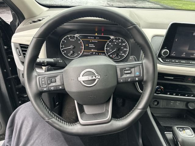 2025 Nissan Rogue SV - Photo 13