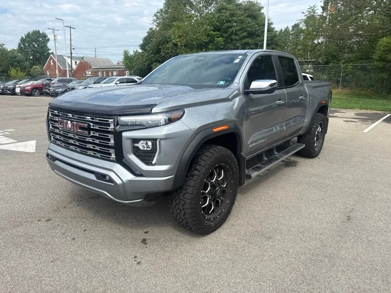 Used 2024 Silver GMC Denali image 2