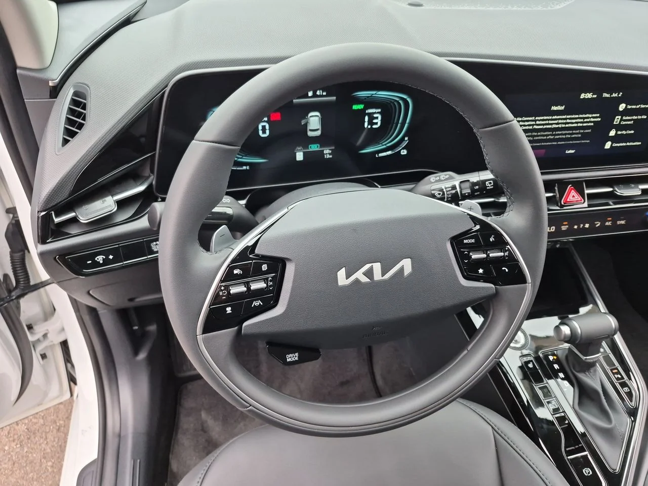 New 2026 Snow White Pearl Kia EX image 11