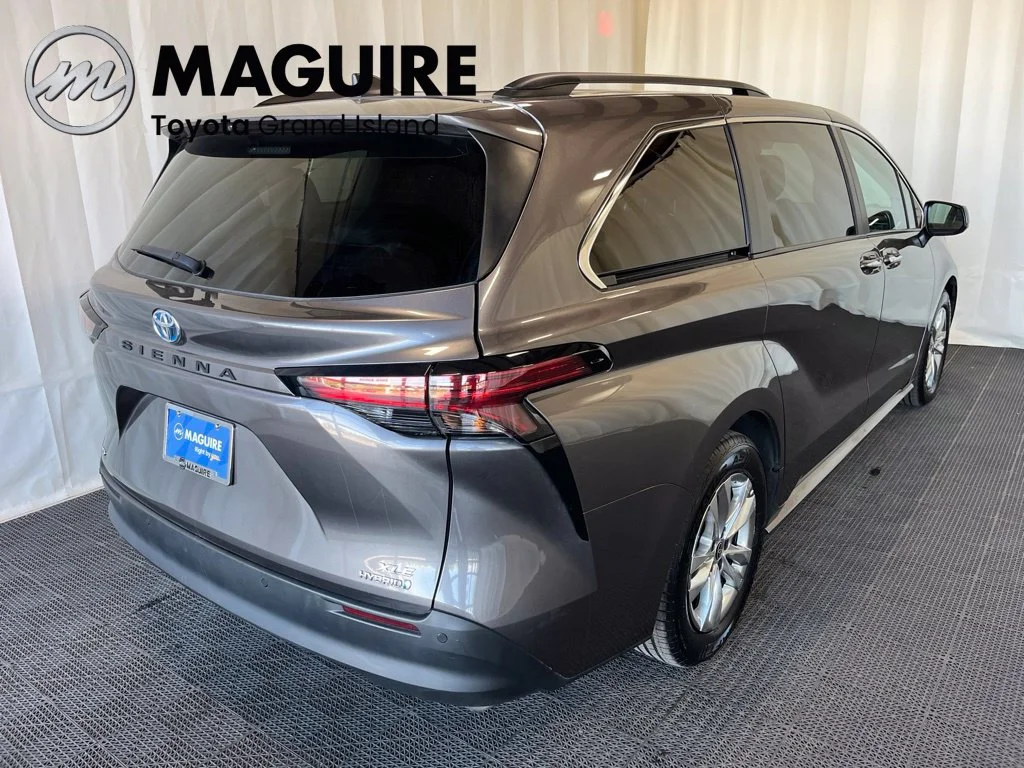 Used 2022 Gray Toyota XLE image 33