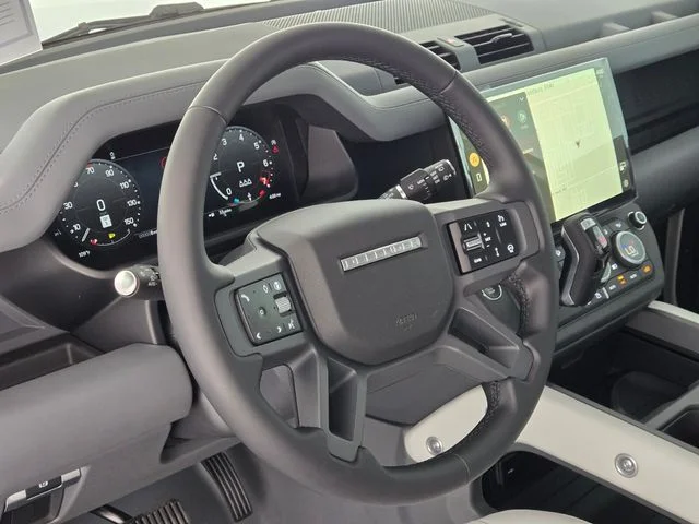 New 2026 Fuji White Land Rover X-Dynamic SE image 21