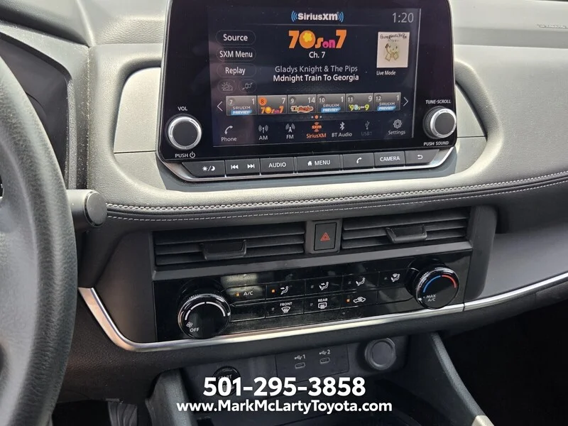 Used 2025 Super Black NISSAN AWD S image 17