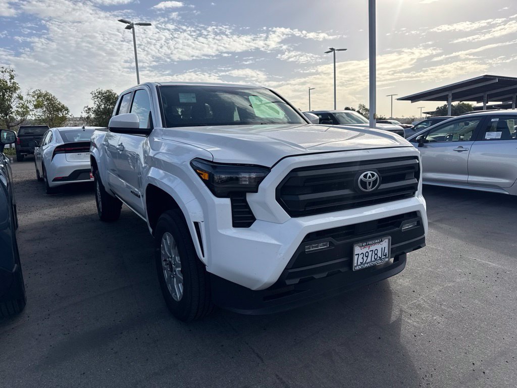 Used 2025 Ice Toyota SR5 image 2