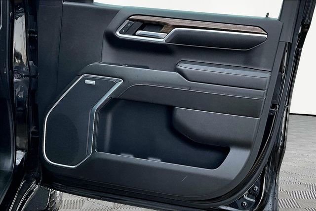 Used 2022 Black Chevrolet LT Trail Boss image 19