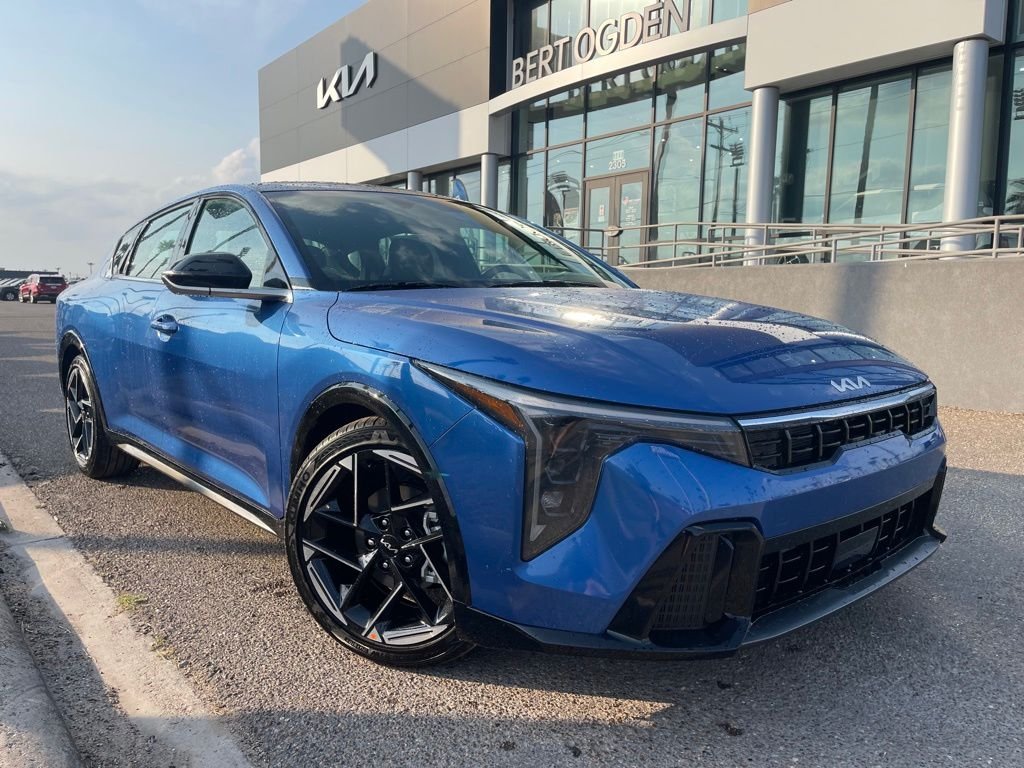 2025 Kia K4 GT-Line