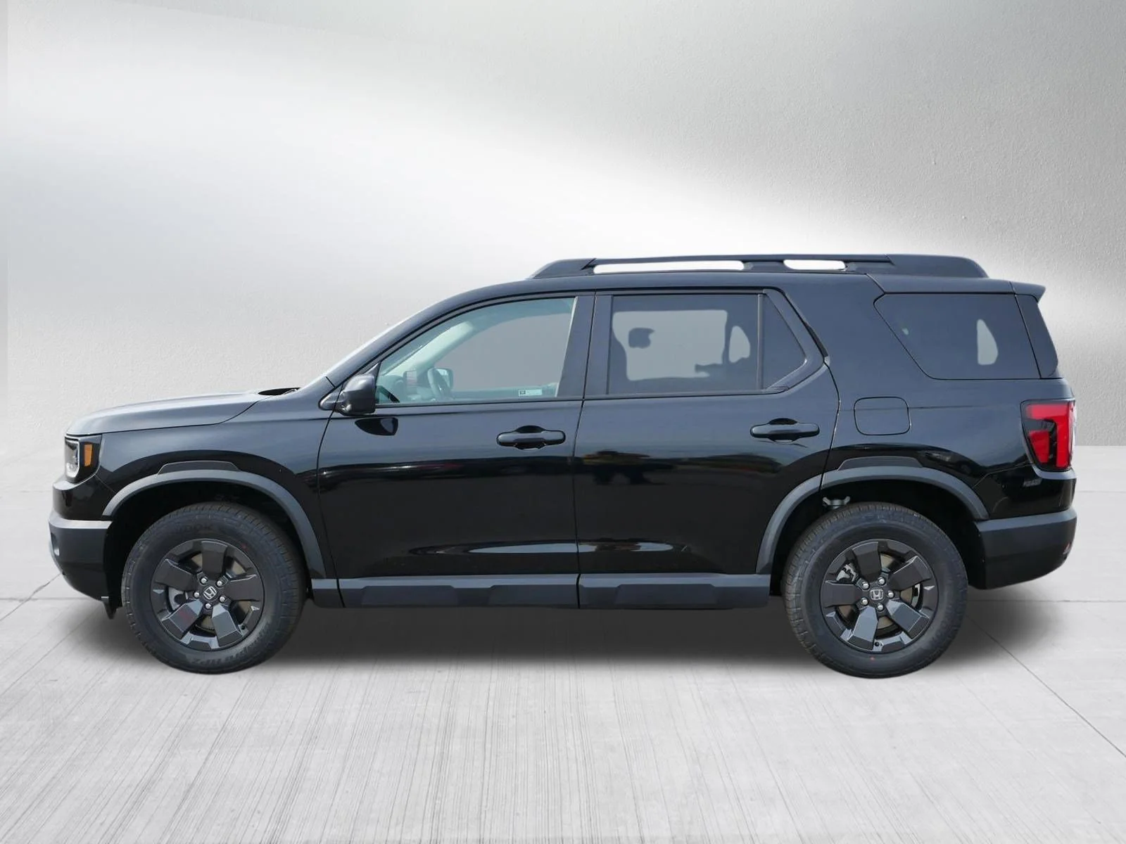 New 2026 Crystal Black Pearl Honda RTL image 4