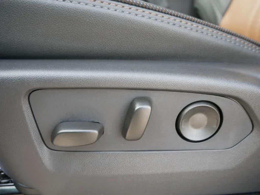 2026 Chevrolet Silverado 3500 HD High Country - Photo 13