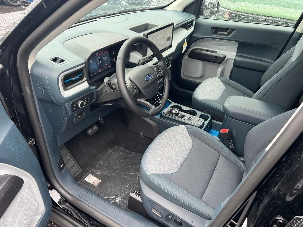 New 2026 Shadow Black Ford XLT image 10