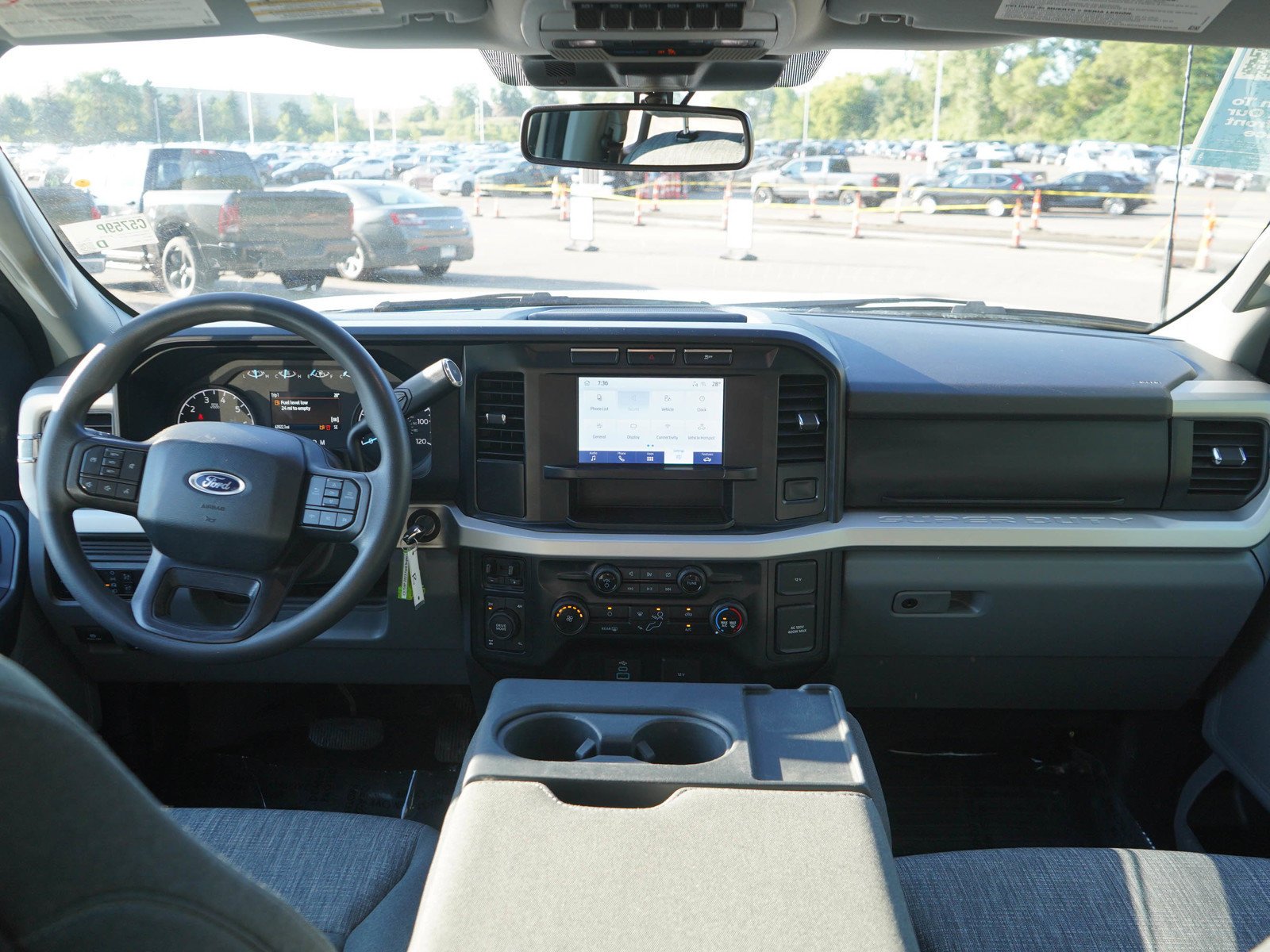 Used 2023 Oxford White Ford Xlt image 16