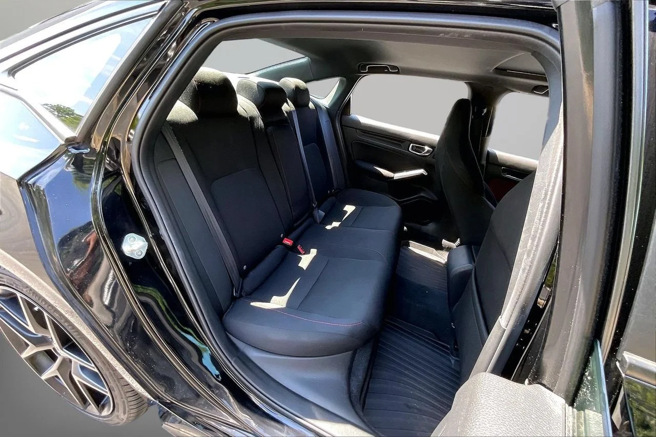 Used 2022  Honda Si image 23