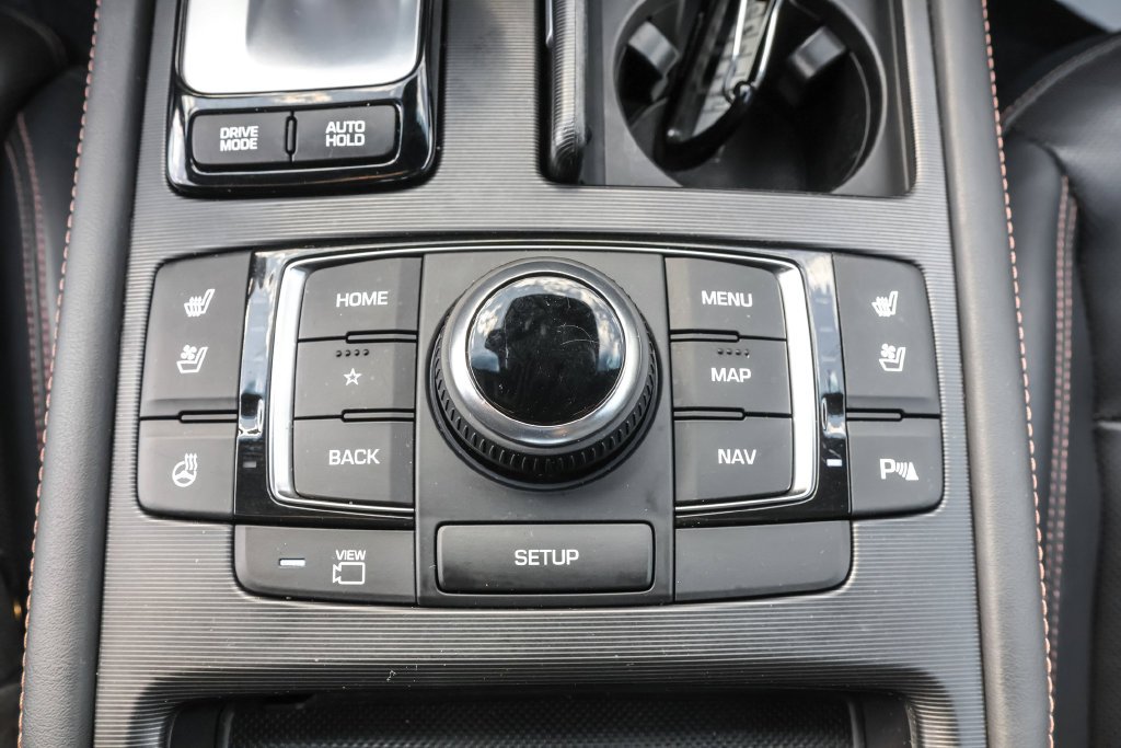 Used 2020 Silver Genesis 3.3T Sport image 33