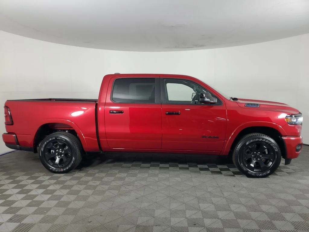 New 2026 Molten Red Pearl-Coat Exterior Paint RAM Big Horn/Lone Star image 3