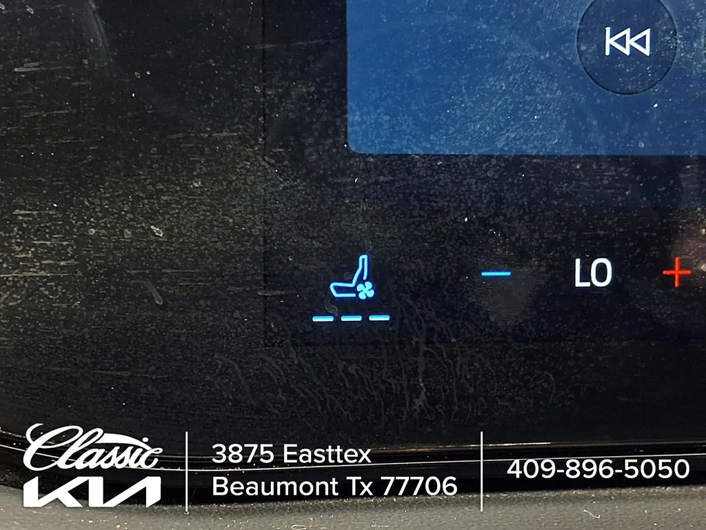 Used 2024 White Ford EcoBoost Premium image 16