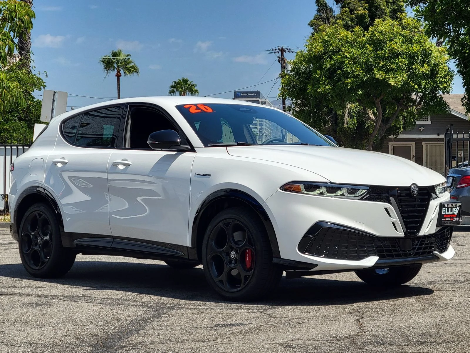 Used 2026 White Alfa Romeo Base image 34