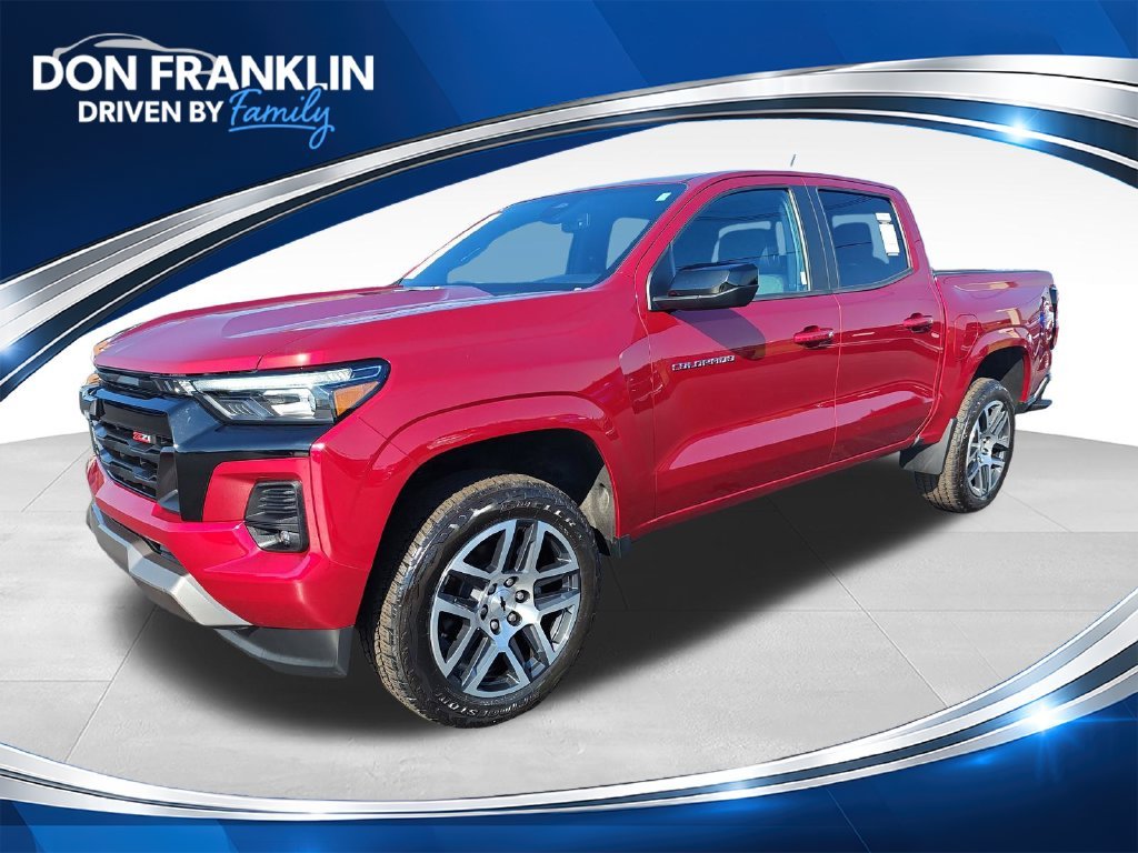 Used 2023 Red Chevrolet Z71 image 1