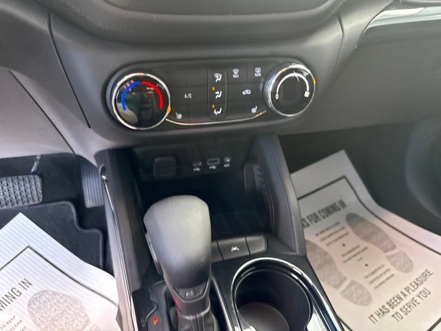 Used 2023 Mosaic Black Metallic Chevrolet LT image 27