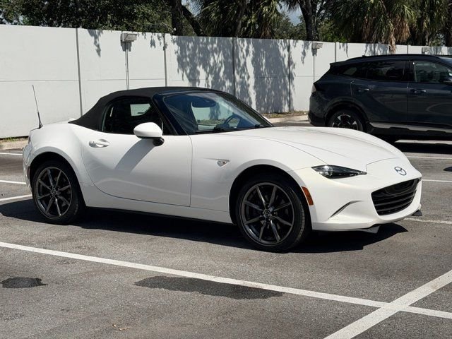 2016 Mazda Miata Grand Touring