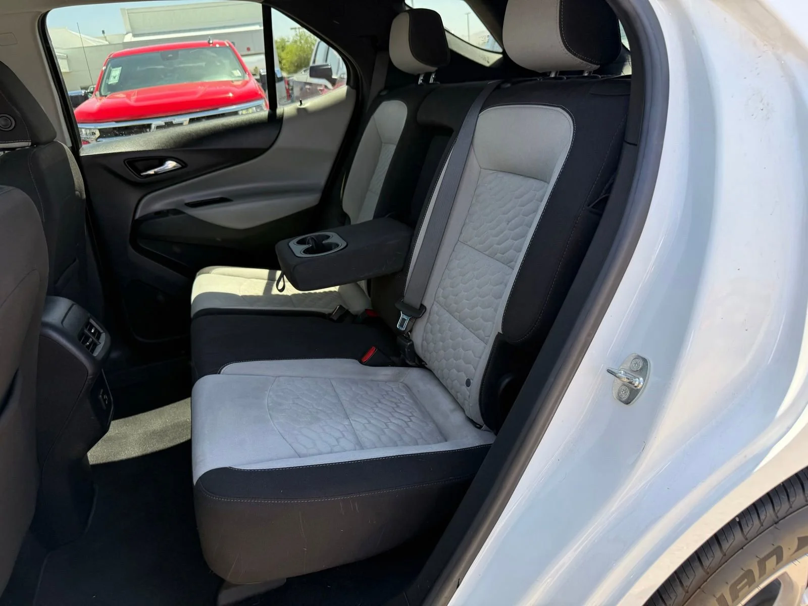 2021 Chevrolet Equinox LS - Photo 32