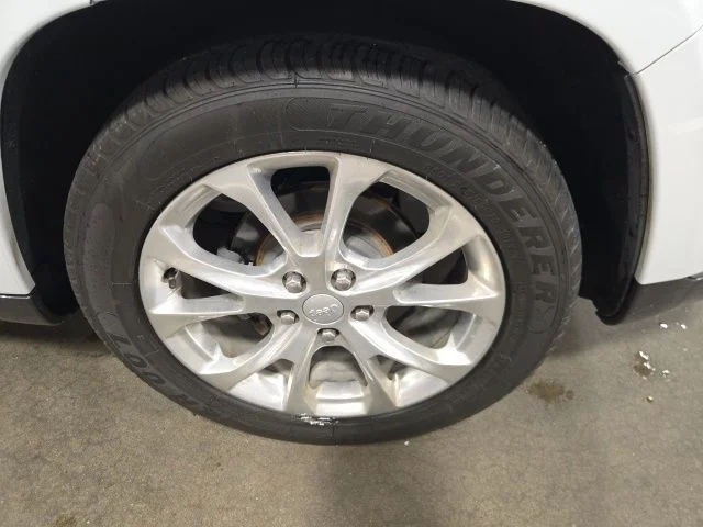 Used 2020 White Jeep Summit image 10